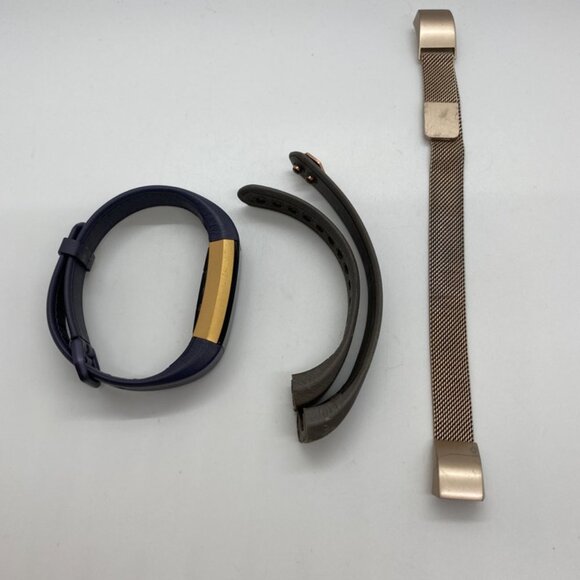 Fitbit Alta HR with three bands Rose Gold - Picture 4 of 5